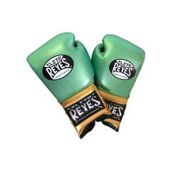 Guantes de entrenamiento Cleto Reyes de Agujeta WBC