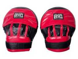 Manillas curvas o Manoplas para golpes con Correa Cleto Reyes
